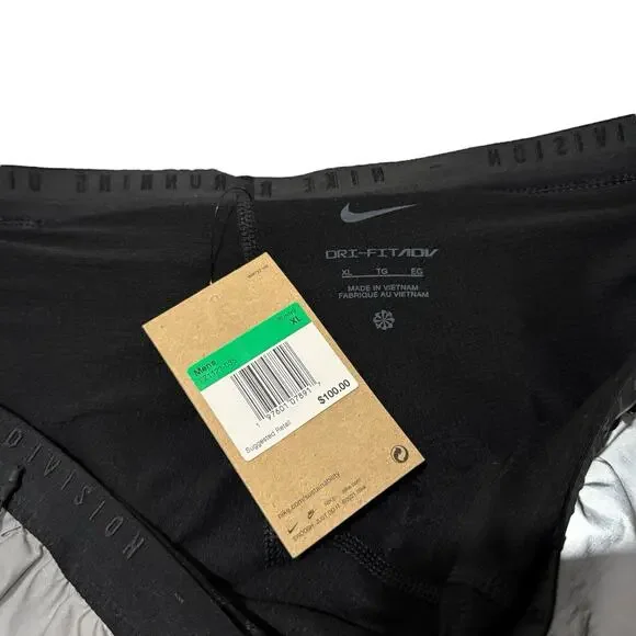 Nike Run Division Dri-Fit ADV Reflective 4” Shorts Men's Size XL FZ1123-035 New